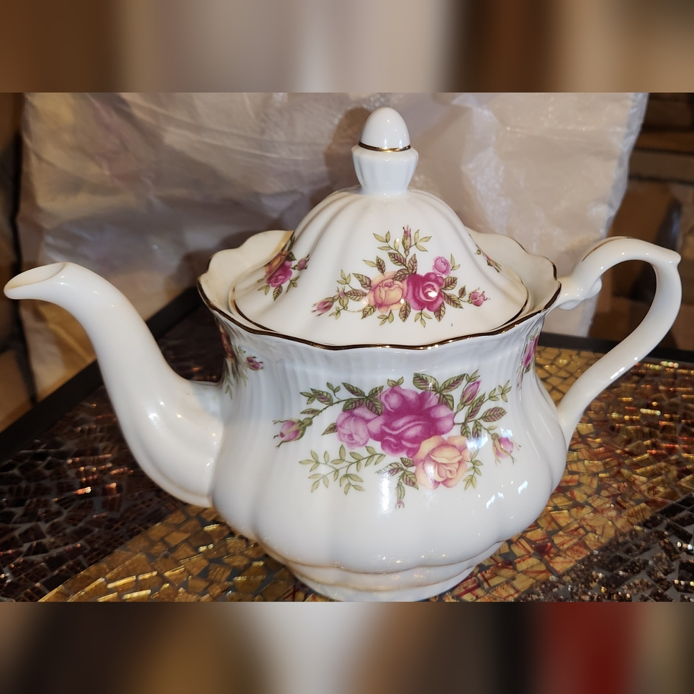 Antique POLISH CHINA Tea Pot Rose Garden by WALBRZYCH
